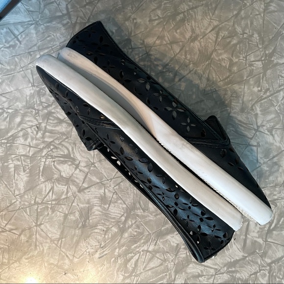 Michael Kors Flats, size 9 - Picture 4 of 4